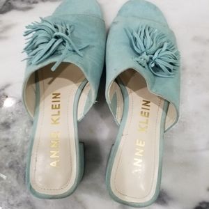 Mules/sandals/slides